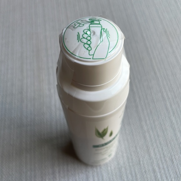 Klorane dry shampoo with oat milk - NON-AEROSOL - Picture 6 of 7